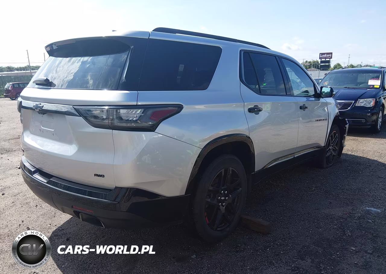2018 Chevrolet Traverse Premier VIN:1GNEVJKW4JJ108154 - 4