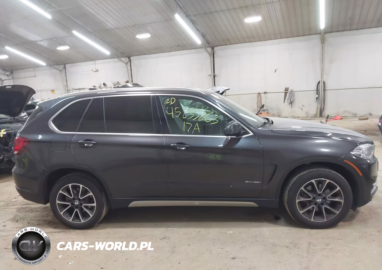 2017 BMW X5 xDrive35I VIN:5UXKR0C51H0V65762 - 13