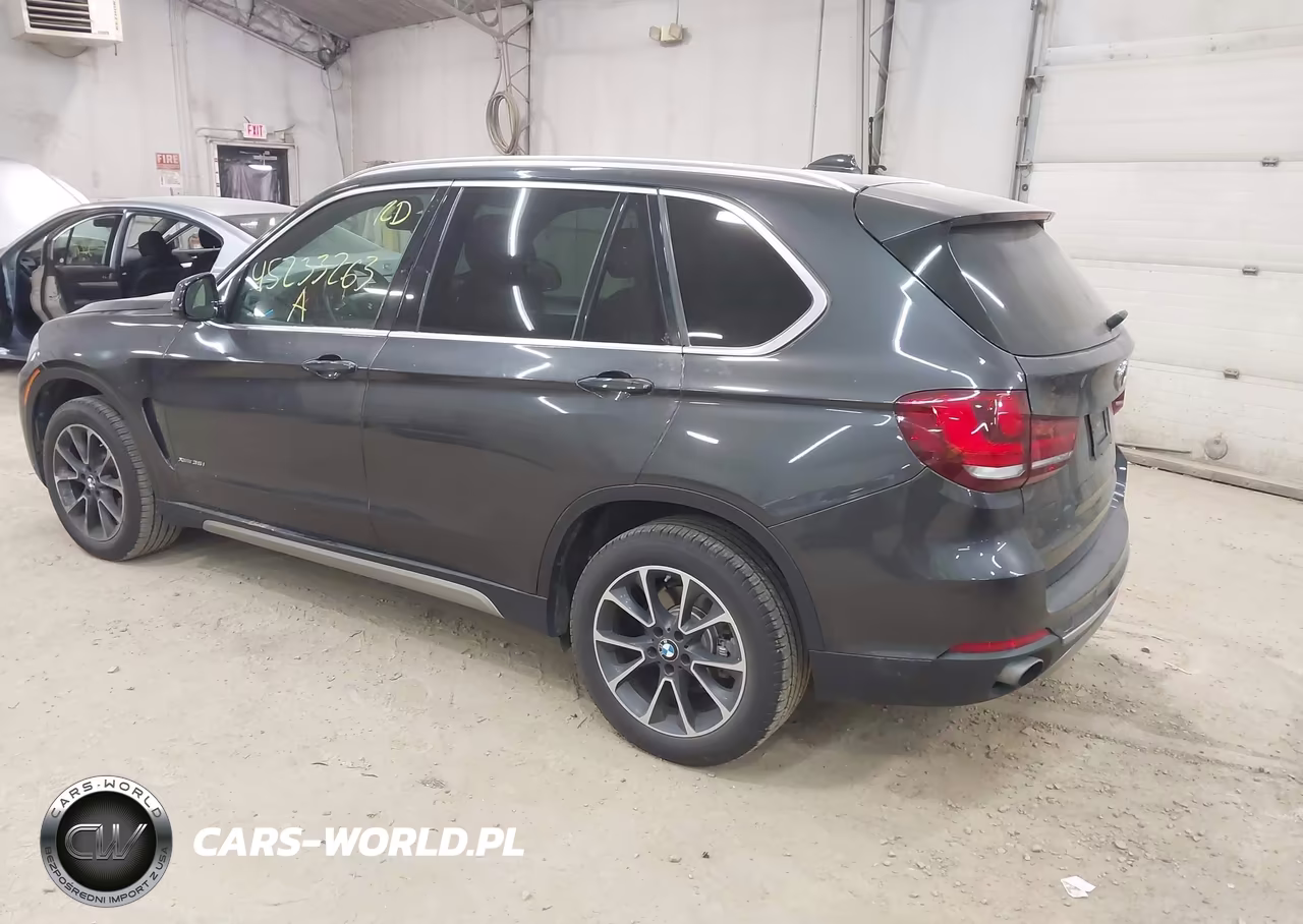 2017 BMW X5 xDrive35I VIN:5UXKR0C51H0V65762 - 3