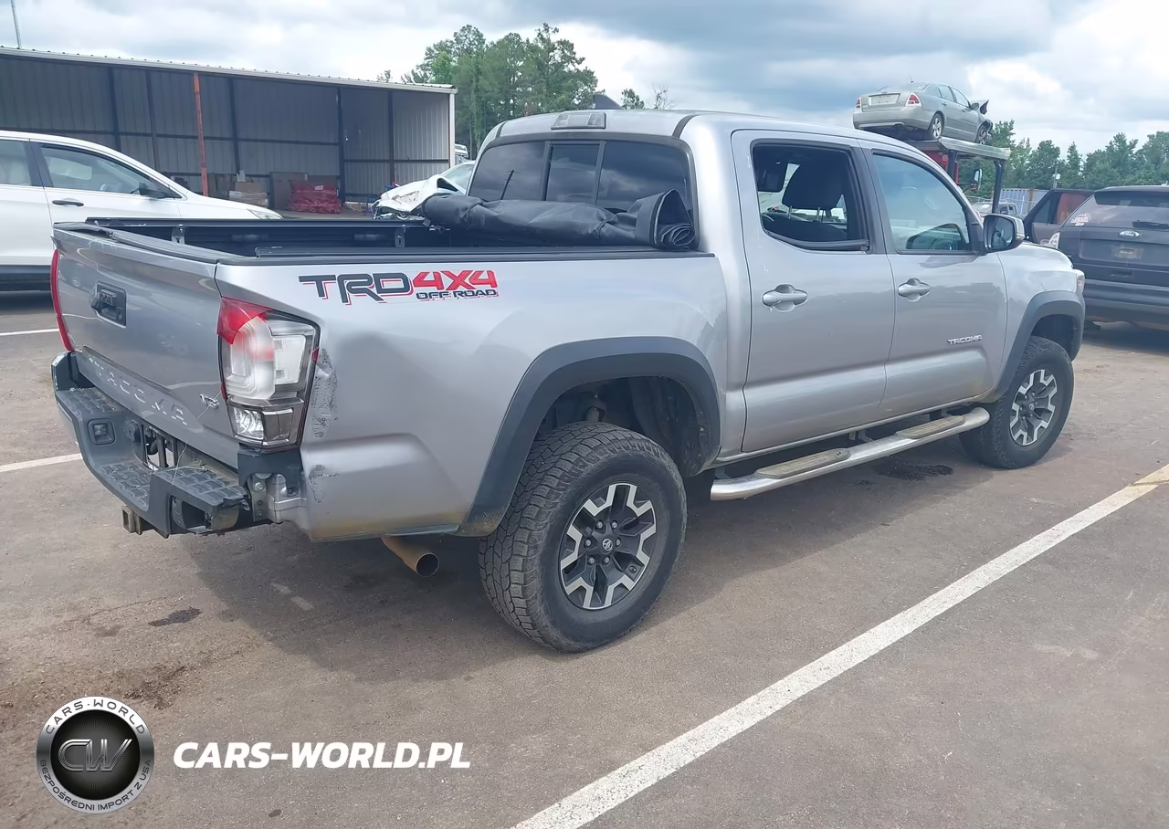2016 Toyota Tacoma Trd Off Road VIN:5TFCZ5AN8GX002669 - 4