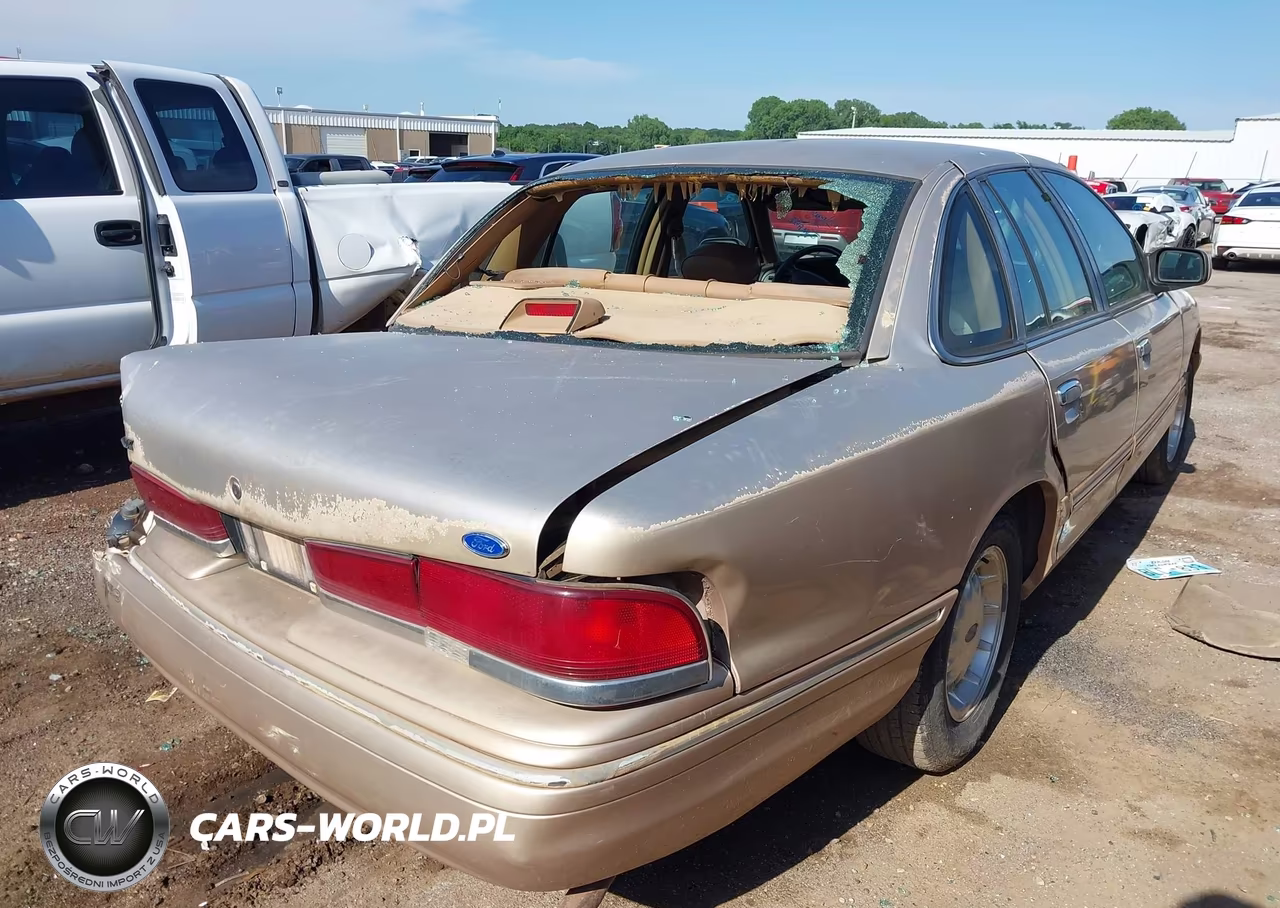 1996 Ford Crown Victoria Lx VIN:2FALP74W0TX131201 - 4
