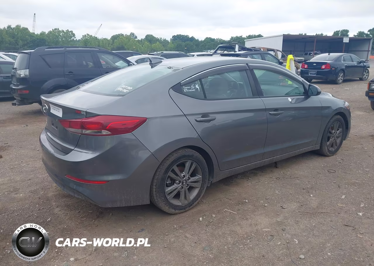 2018 Hyundai Elantra Sel VIN:5NPD84LF9JH301209 - 4