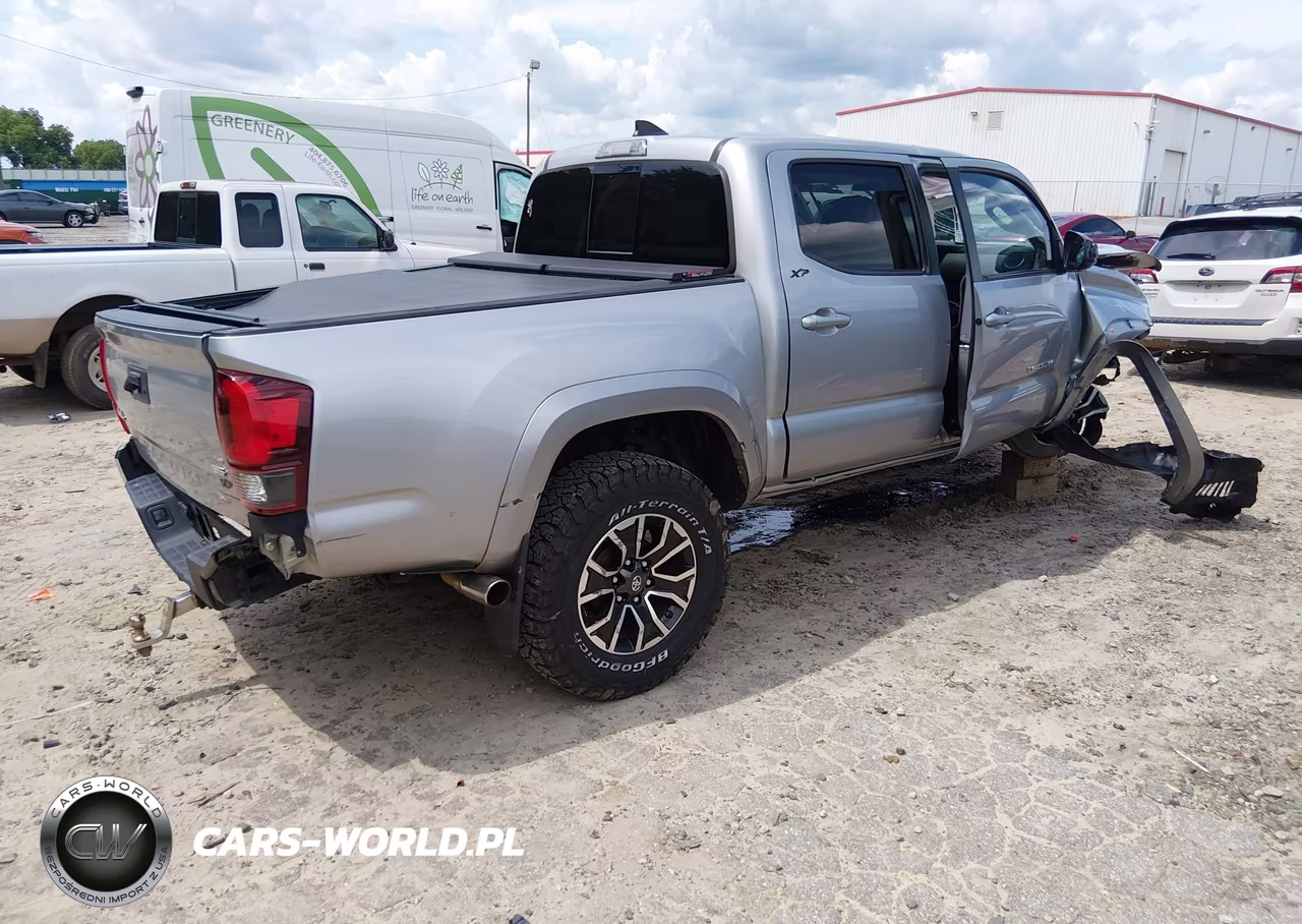 2018 Toyota Tacoma Sr5 V6 VIN:3TMCZ5AN4JM145986 - 4