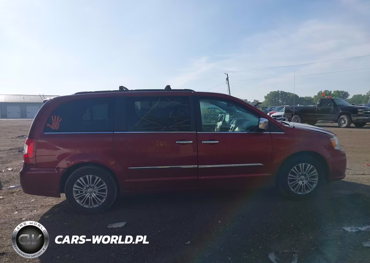 2015 Chrysler Town & Country Touring-L VIN:2C4RC1CG9FR525652 - 12