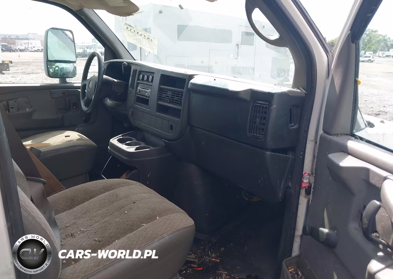 2009 GMC Savana Cutaway Work Van VIN:1GDJG31K391138734 - 5