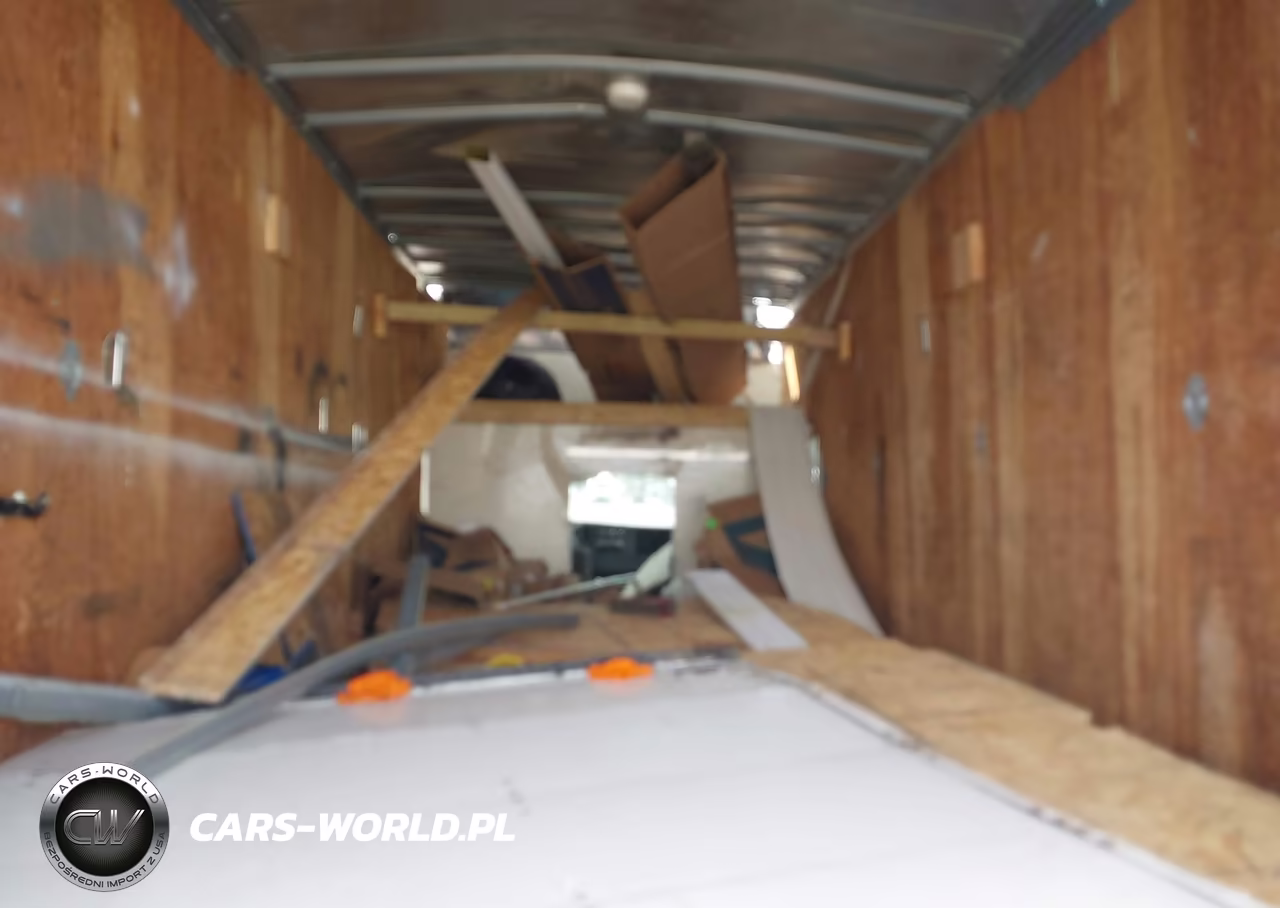 2009 GMC Savana Cutaway Work Van VIN:1GDJG31K391138734 - 7