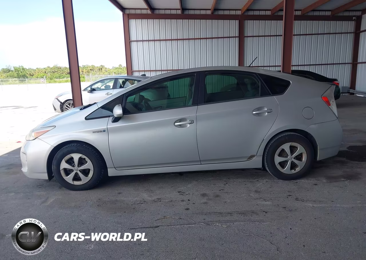 2012 Toyota Prius Two VIN:JTDKN3DU0C5402407 - 14