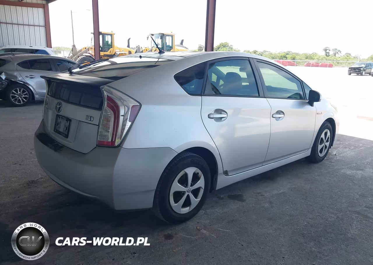 2012 Toyota Prius Two VIN:JTDKN3DU0C5402407 - 4