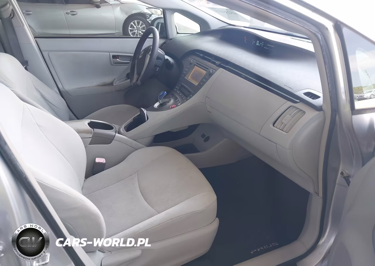 2012 Toyota Prius Two VIN:JTDKN3DU0C5402407 - 5