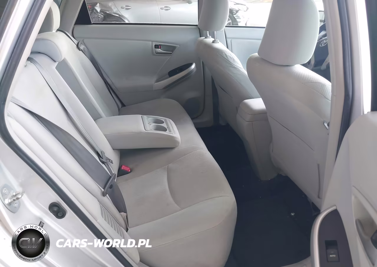 2012 Toyota Prius Two VIN:JTDKN3DU0C5402407 - 8