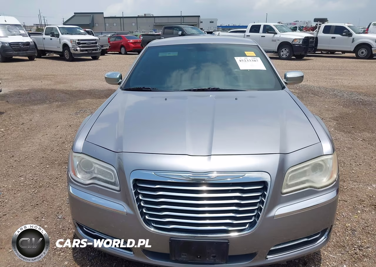 2013 Chrysler 300 Motown VIN:2C3CCAAG8DH741346 - 6