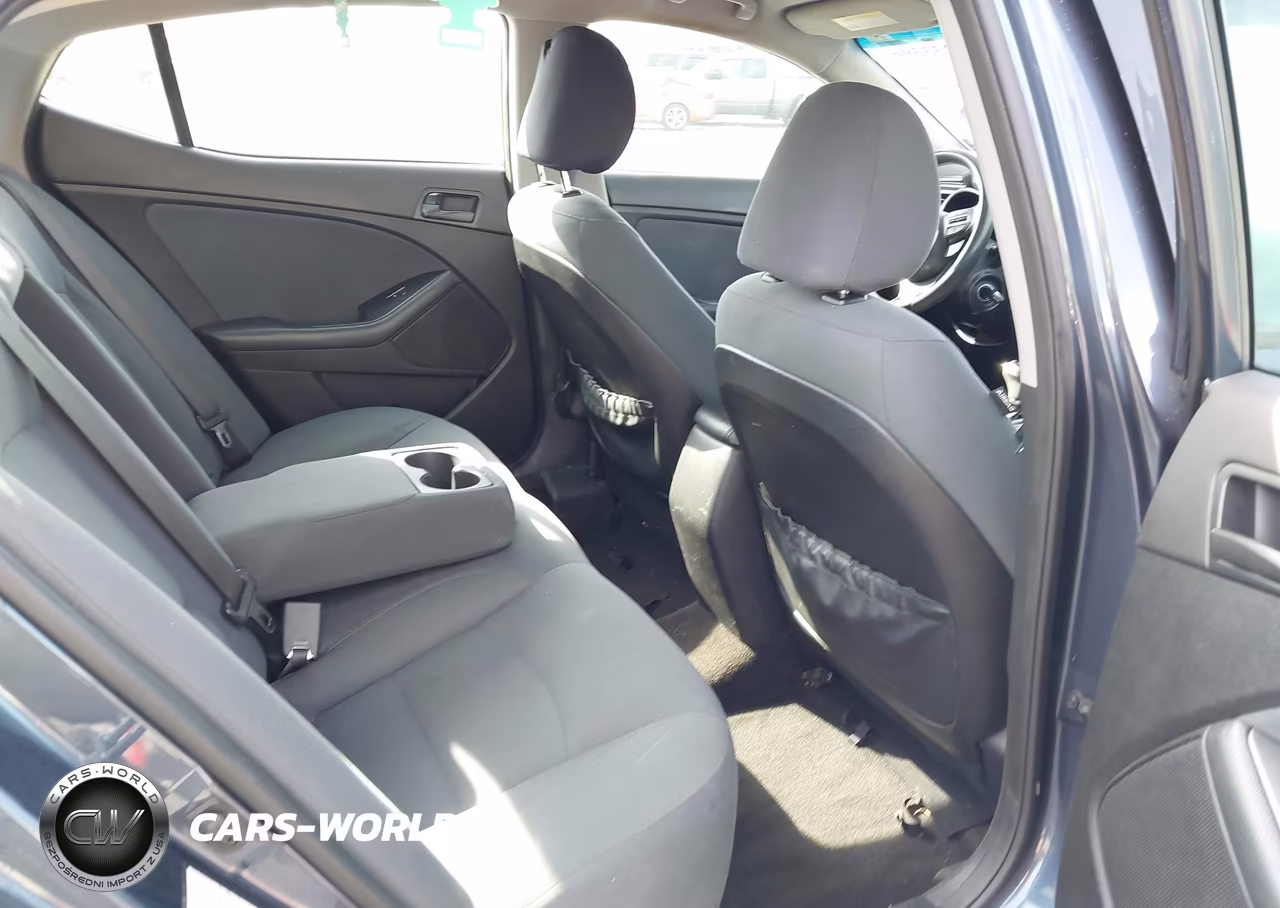 2015 Kia Optima Lx VIN:5XXGM4A74FG425699 - 8