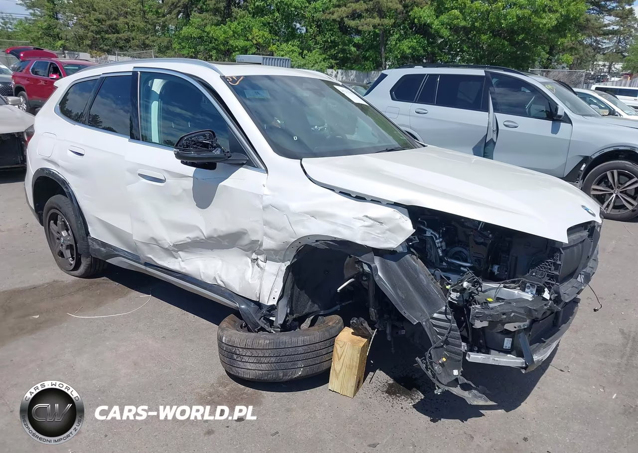2025 BMW X1 xDrive28I – zdjęcie 1 z 15