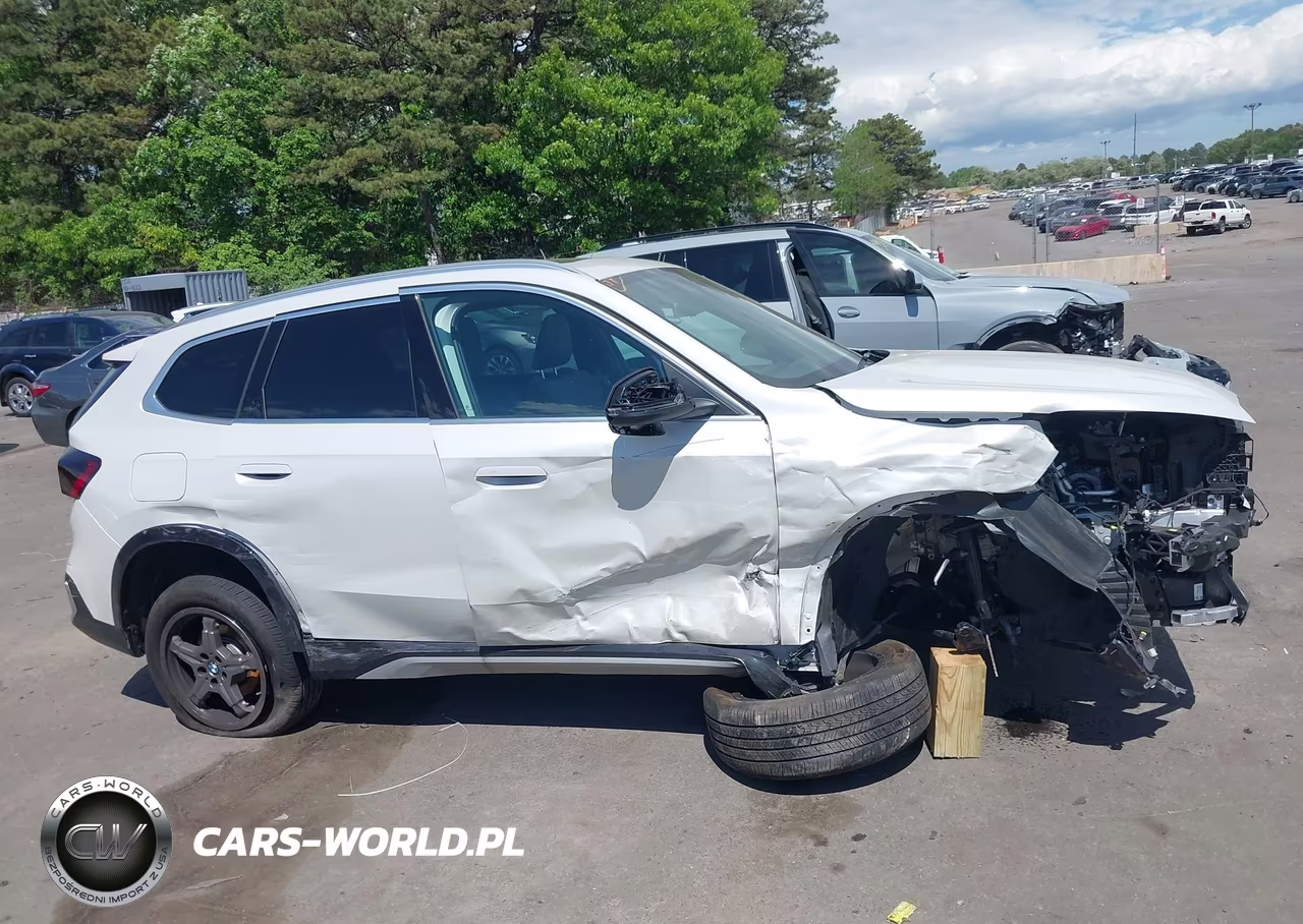 2025 BMW X1 xDrive28I VIN:WBX73EF06S5079676 - 12