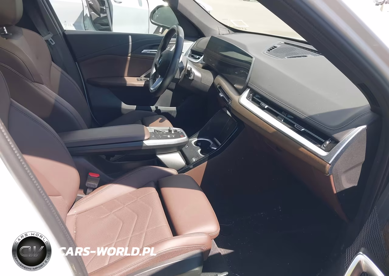 2025 BMW X1 xDrive28I VIN:WBX73EF06S5079676 - 5