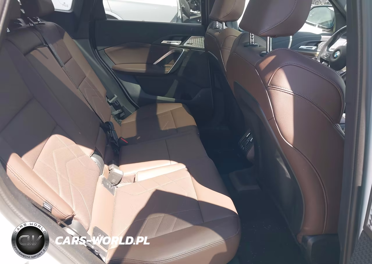 2025 BMW X1 xDrive28I VIN:WBX73EF06S5079676 - 8