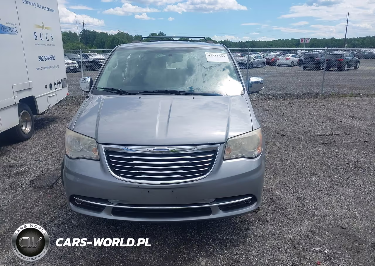 2015 Chrysler Town & Country Touring-L VIN:2C4RC1CG6FR506699 - 12