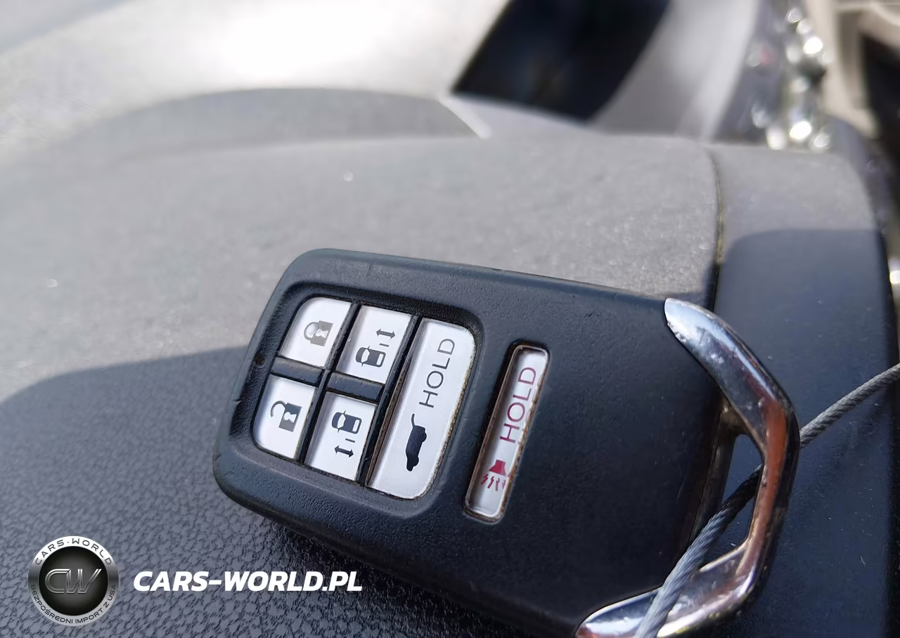 2014 Honda Odyssey Touring-Touring Elite VIN:5FNRL5H94EB097310 - 11