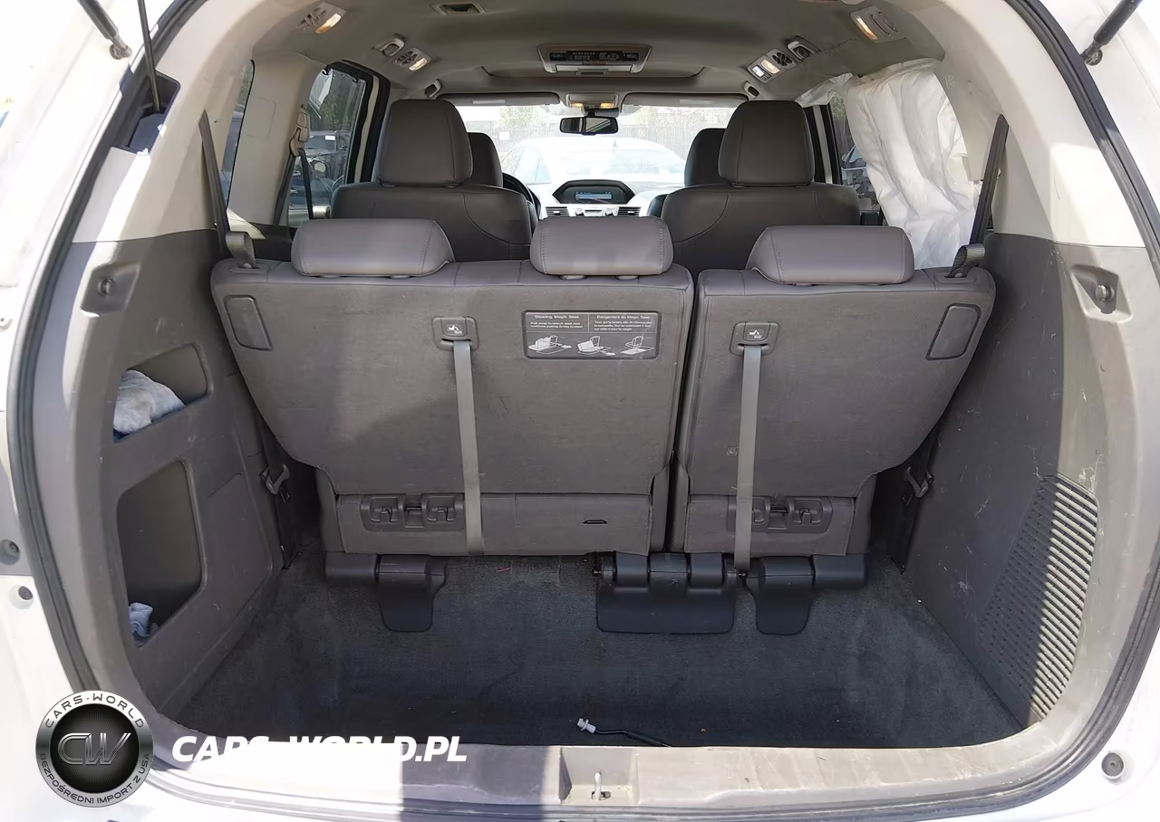 2014 Honda Odyssey Touring-Touring Elite VIN:5FNRL5H94EB097310 - 18