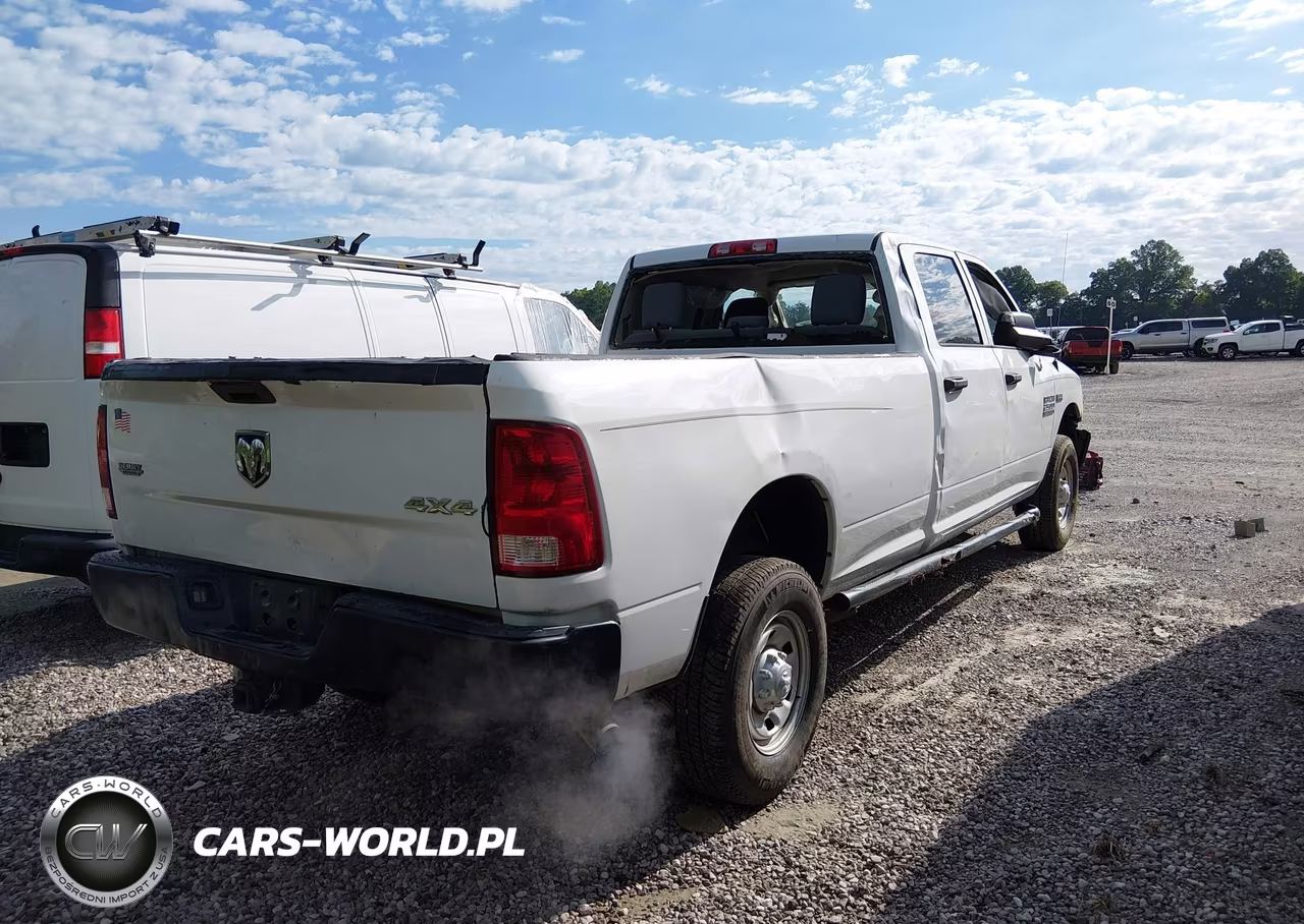 2015 Ram 2500 Tradesman VIN:3C6UR5HJ0FG558296 - 4