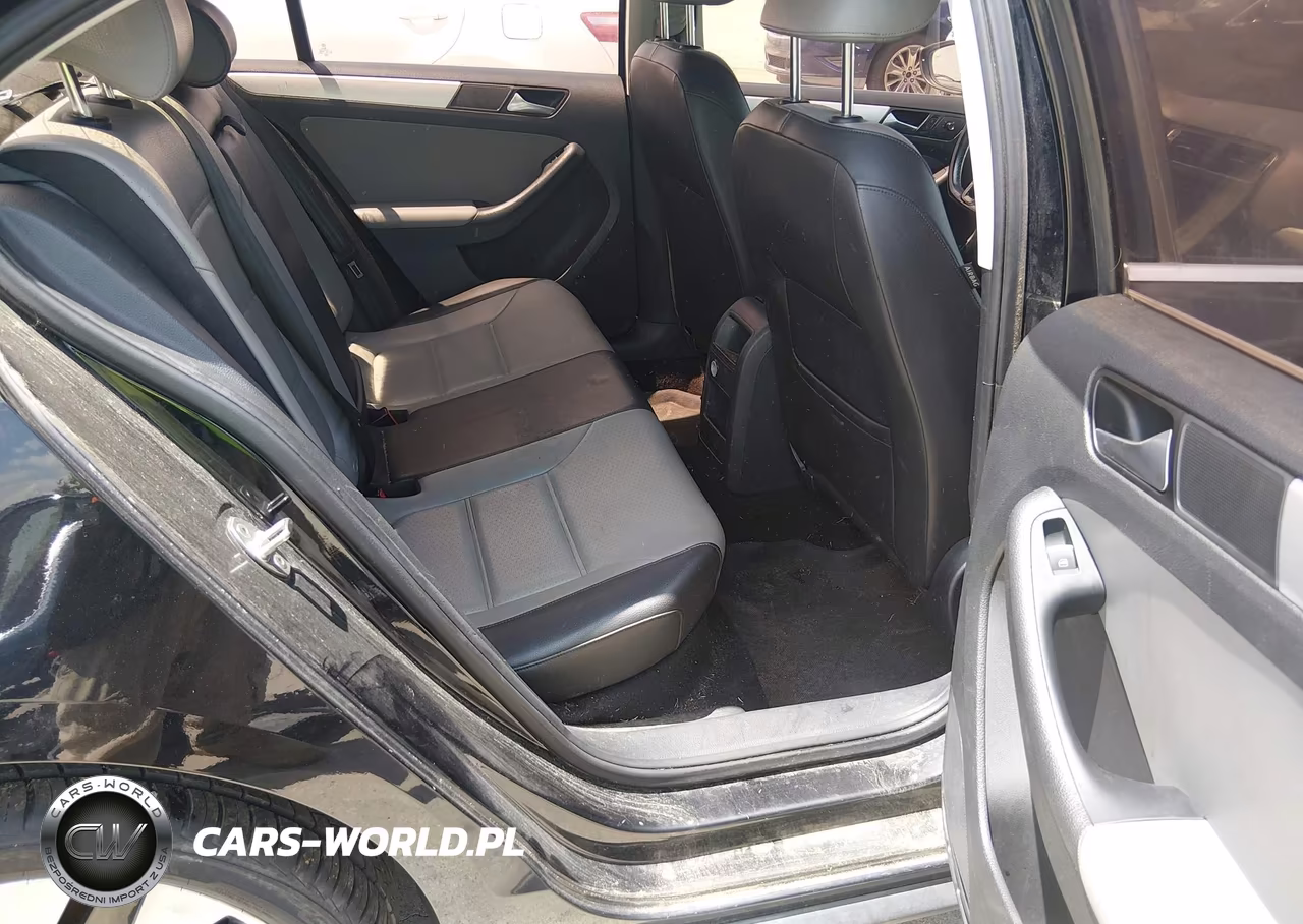 2015 Volkswagen Jetta Hybrid Sel Premium VIN:3VW637AJ4FM408375 - 8