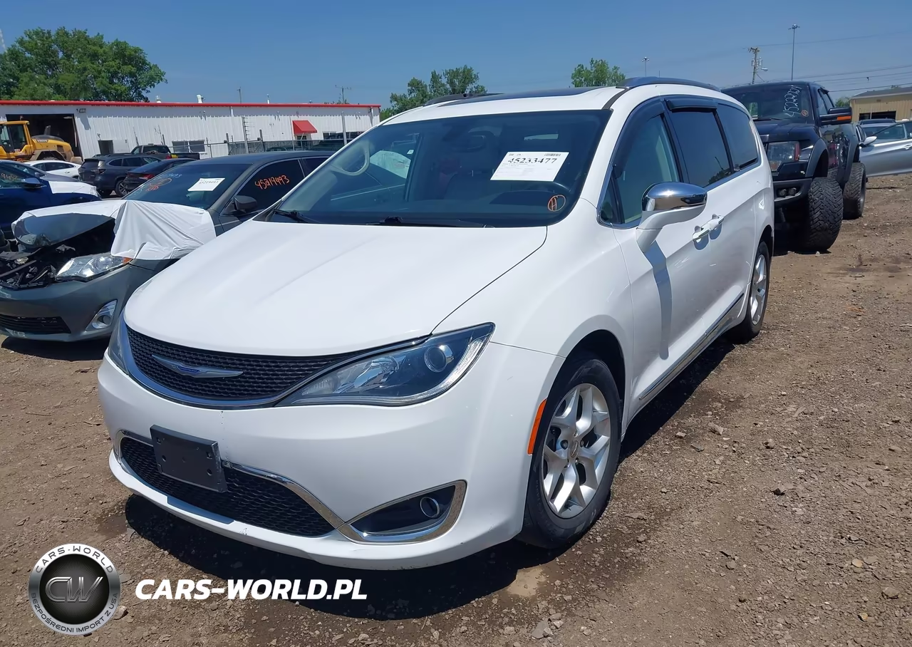 2020 Chrysler Pacifica Limited VIN:2C4RC1GG7LR176061 - 13