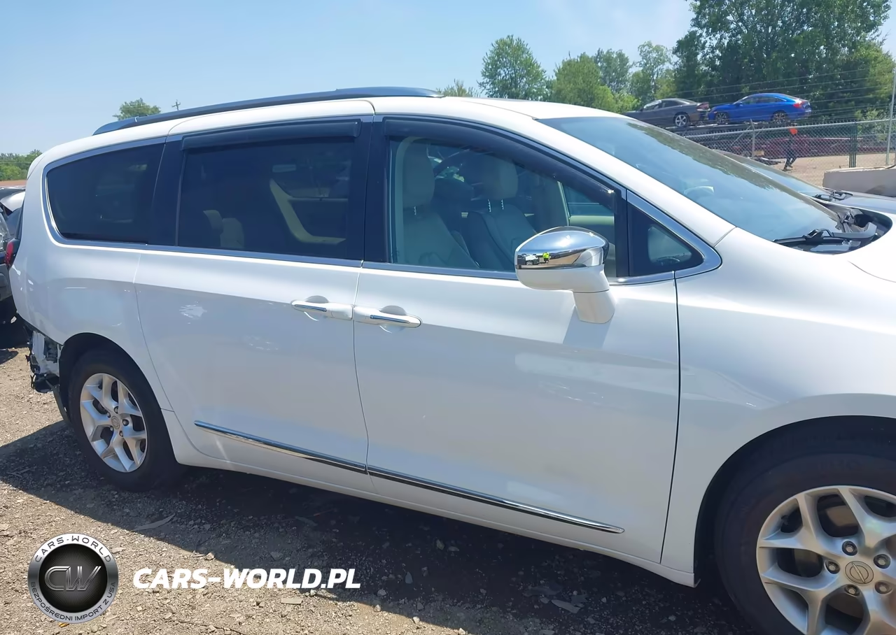 2020 Chrysler Pacifica Limited VIN:2C4RC1GG7LR176061 - 14