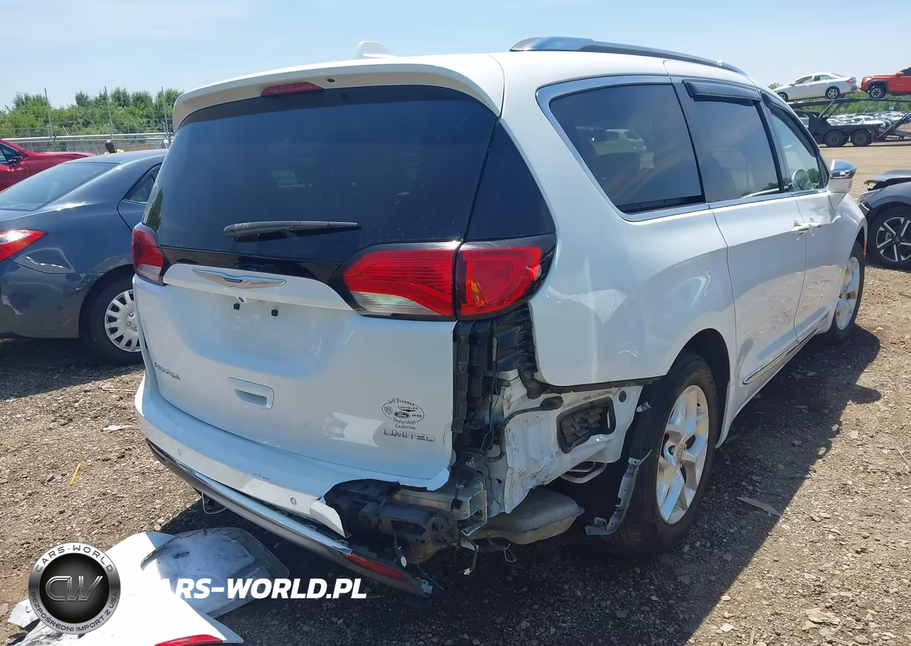 2020 Chrysler Pacifica Limited VIN:2C4RC1GG7LR176061 - 17