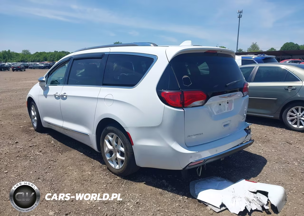 2020 Chrysler Pacifica Limited VIN:2C4RC1GG7LR176061 - 3