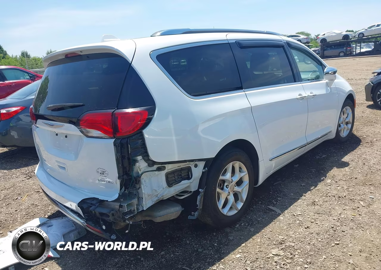 2020 Chrysler Pacifica Limited VIN:2C4RC1GG7LR176061 - 4