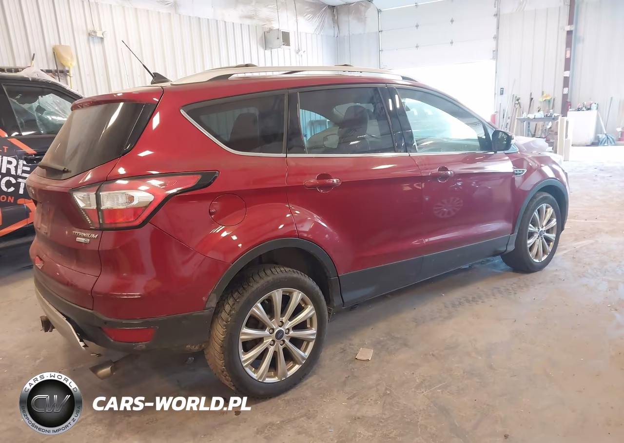 2018 Ford Escape Titanium VIN:1FMCU9J95JUC33803 - 4