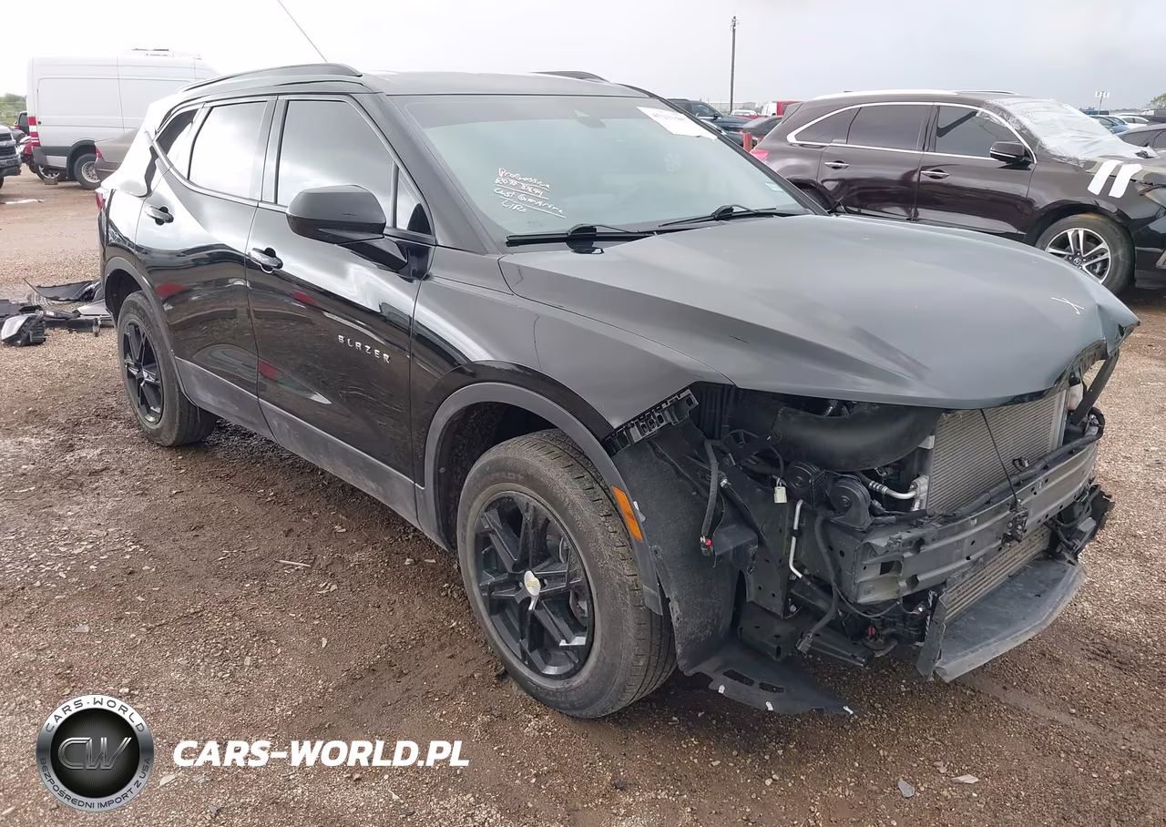 2023 Chevrolet Blazer Fwd 2Lt – zdjęcie 1 z 17