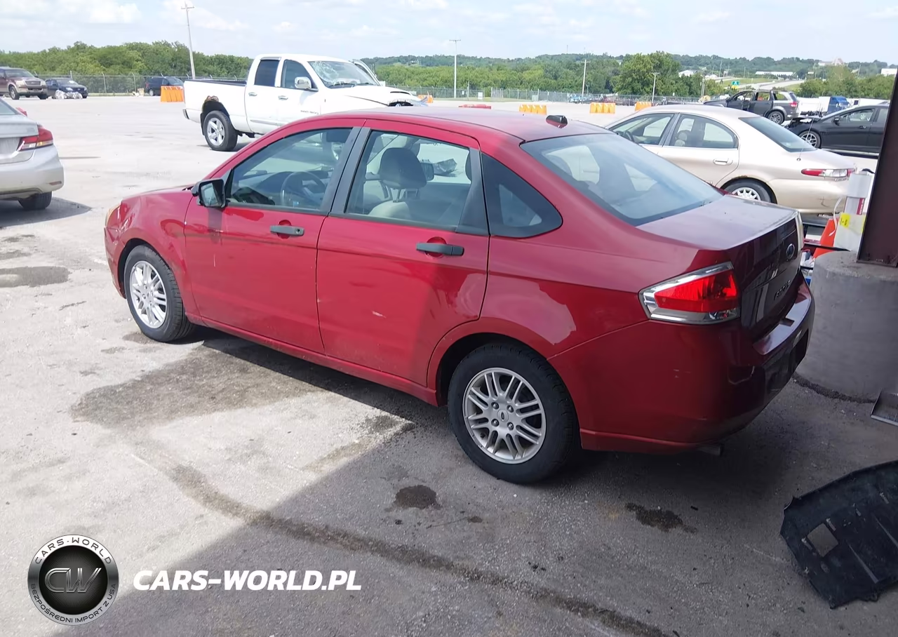2010 Ford Focus Se VIN:1FAHP3FN0AW122414 - 3