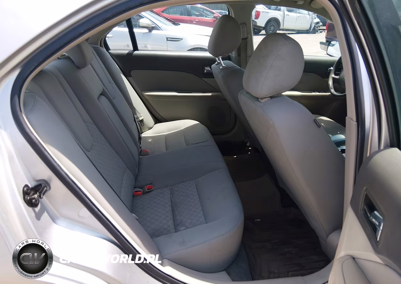 2012 Ford Fusion S VIN:3FAHP0GA6CR150699 - 8