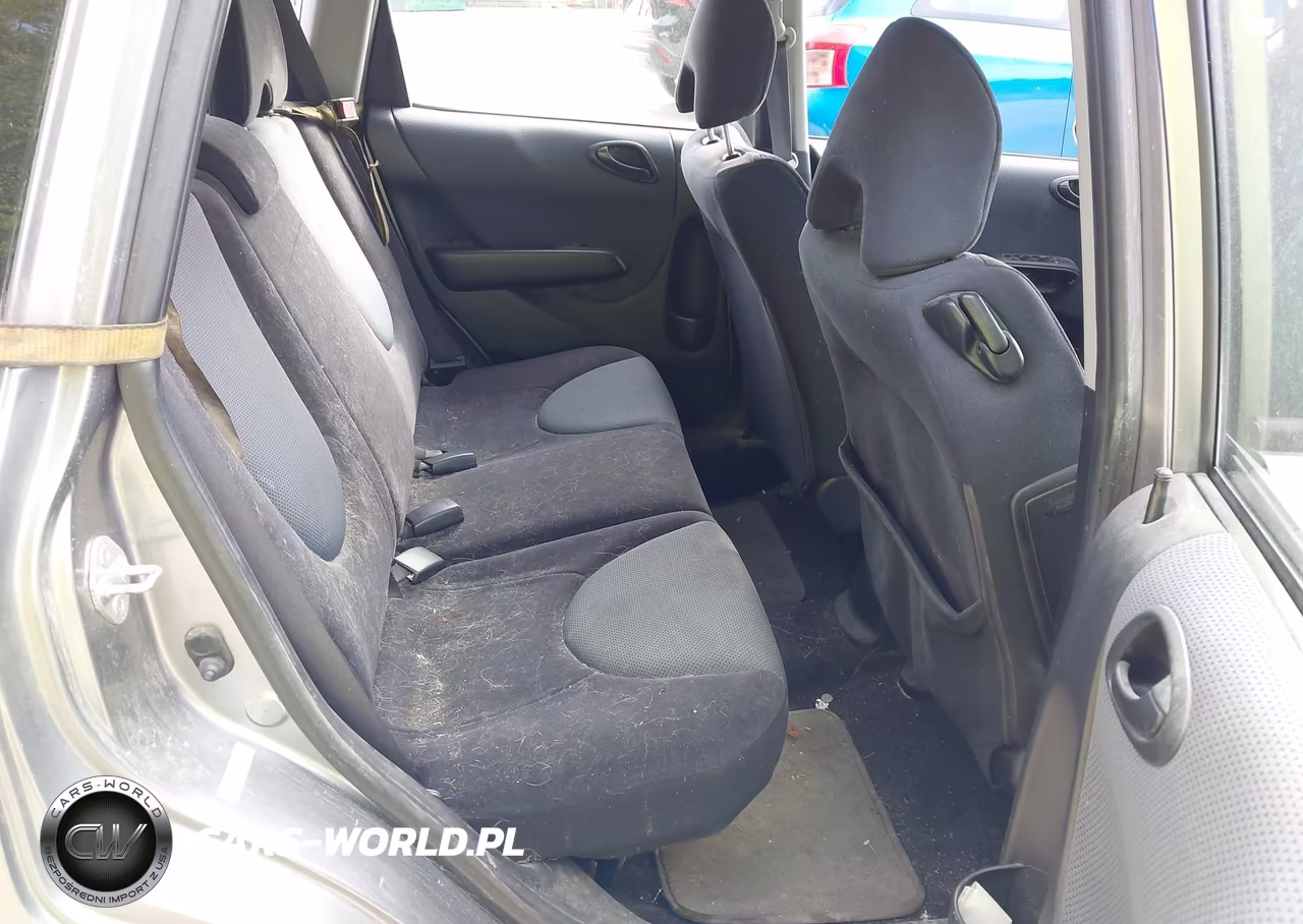 2007 Honda Fit VIN:JHMGD37457S000506 - 8