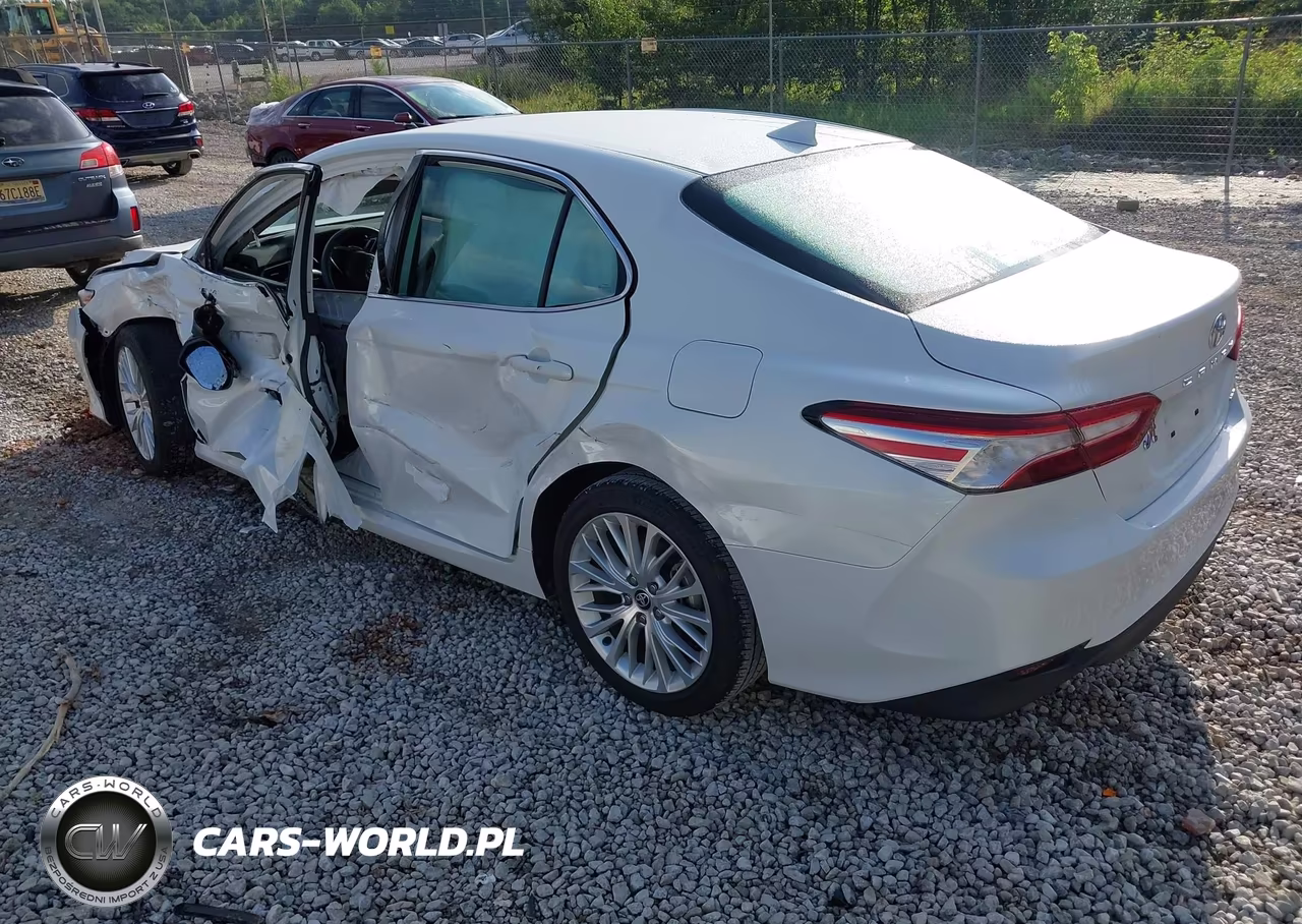 2020 Toyota Camry Xle VIN:4T1F11AK0LU999760 - 3