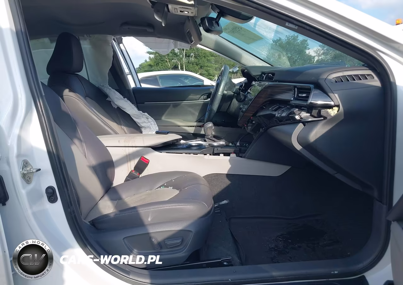2020 Toyota Camry Xle VIN:4T1F11AK0LU999760 - 5