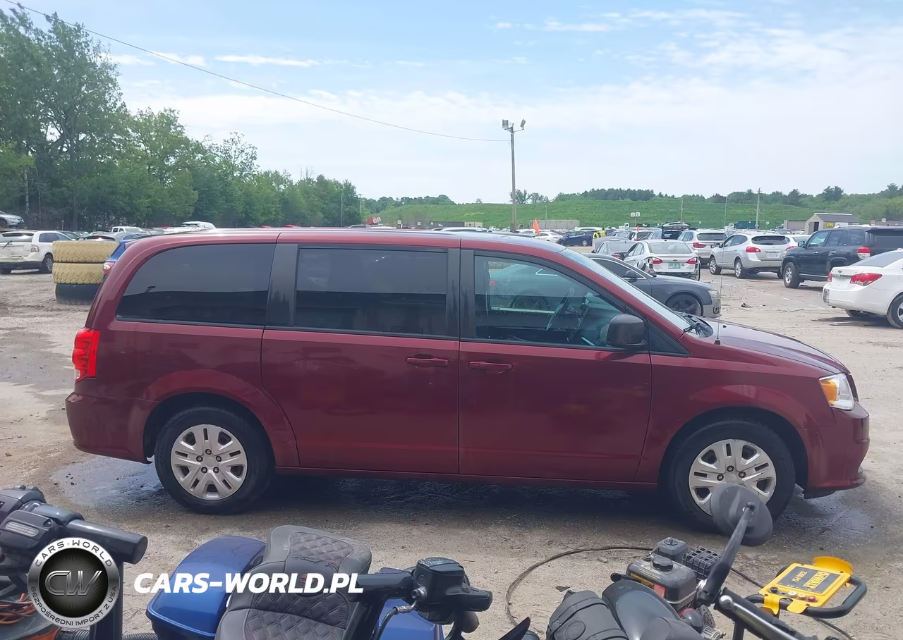 2018 Dodge Grand Caravan Se VIN:2C4RDGBG8JR339949 - 16