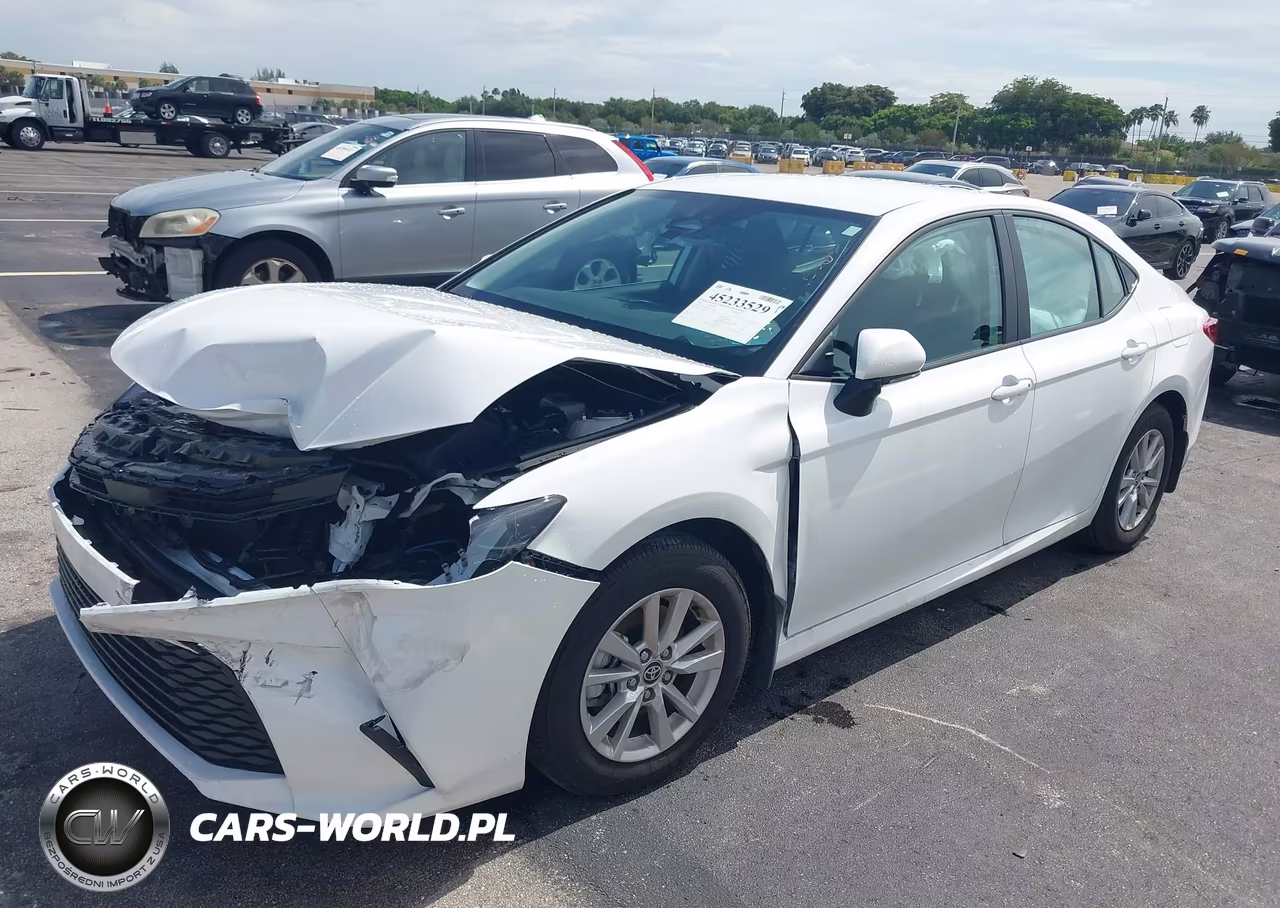 2026 Toyota Camry Le VIN:4T1DAACK1TU694336 - 2