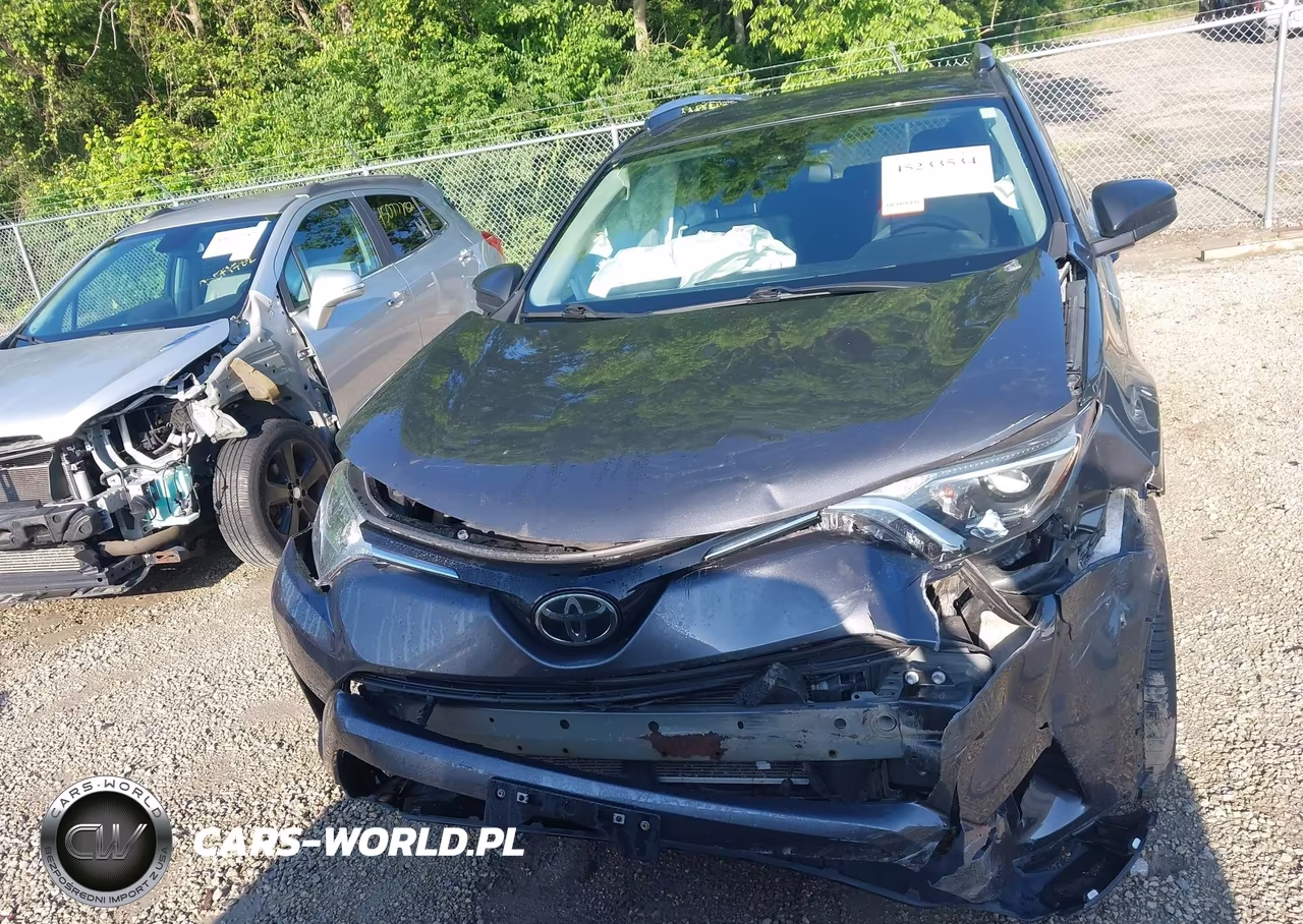 2018 Toyota Rav4 Le VIN:2T3ZFREV6JW511370 - 12