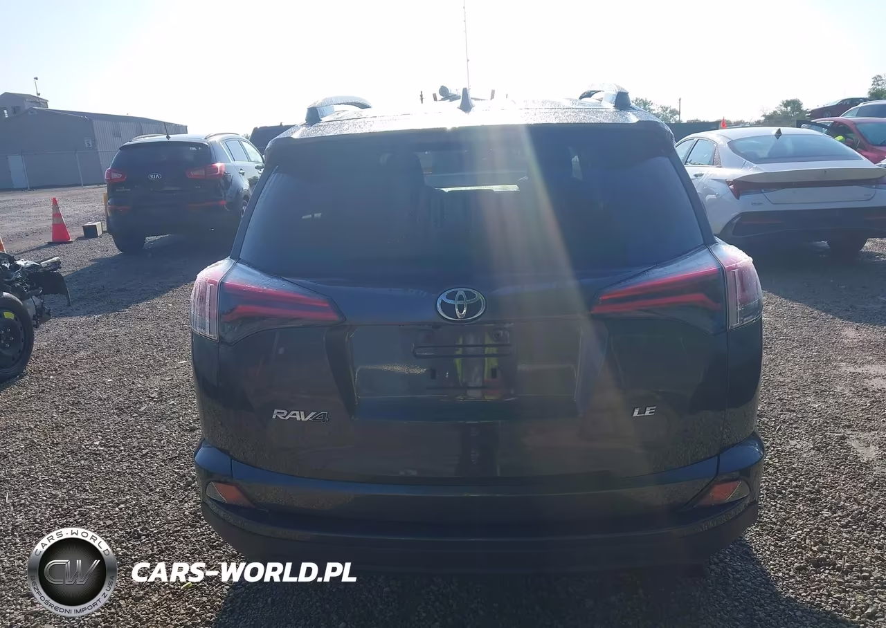 2018 Toyota Rav4 Le VIN:2T3ZFREV6JW511370 - 16