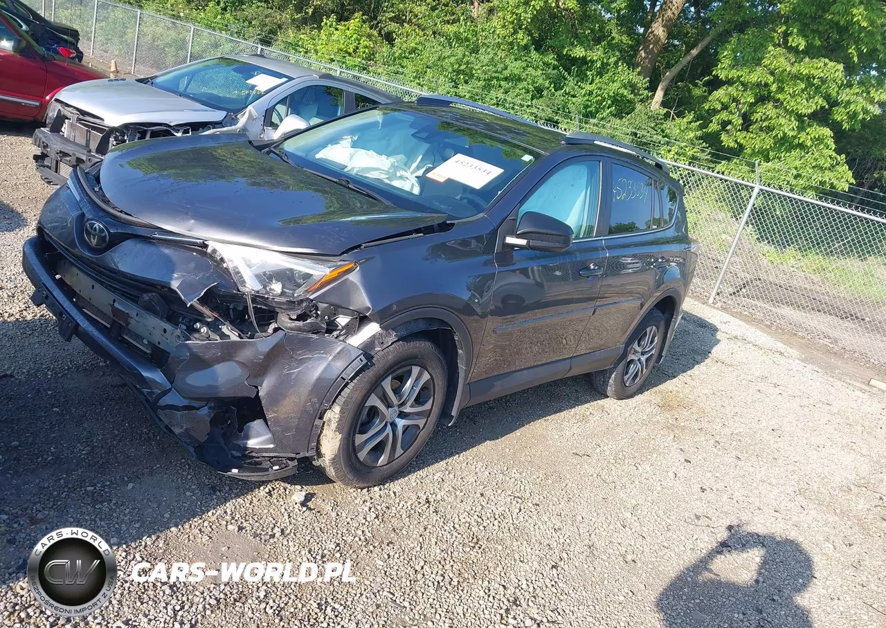2018 Toyota Rav4 Le VIN:2T3ZFREV6JW511370 - 2