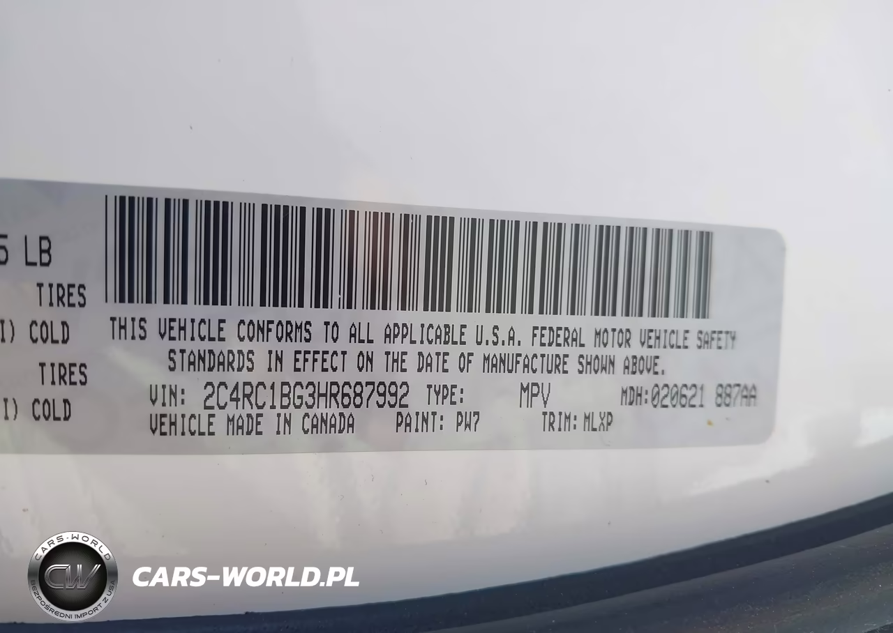 2017 Chrysler Pacifica Touring-L VIN:2C4RC1BG3HR687992 - 9