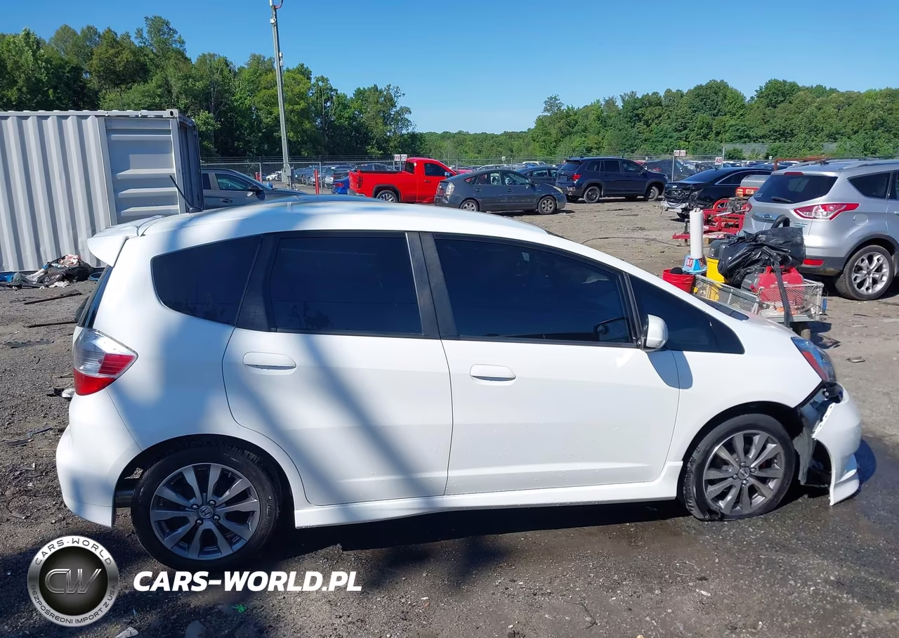 2012 Honda Fit Sport VIN:JHMGE8G51CC021540 - 14