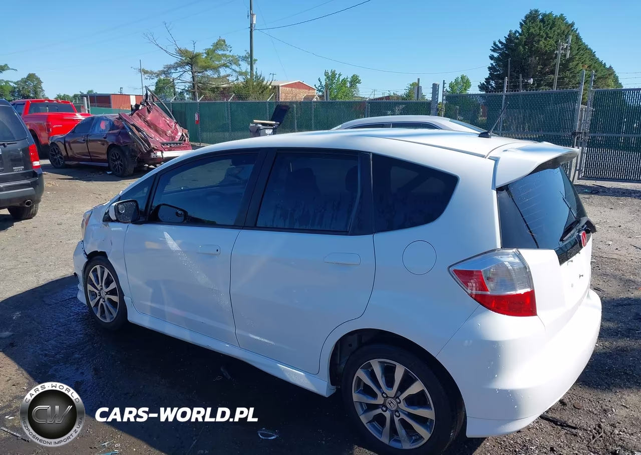 2012 Honda Fit Sport VIN:JHMGE8G51CC021540 - 3