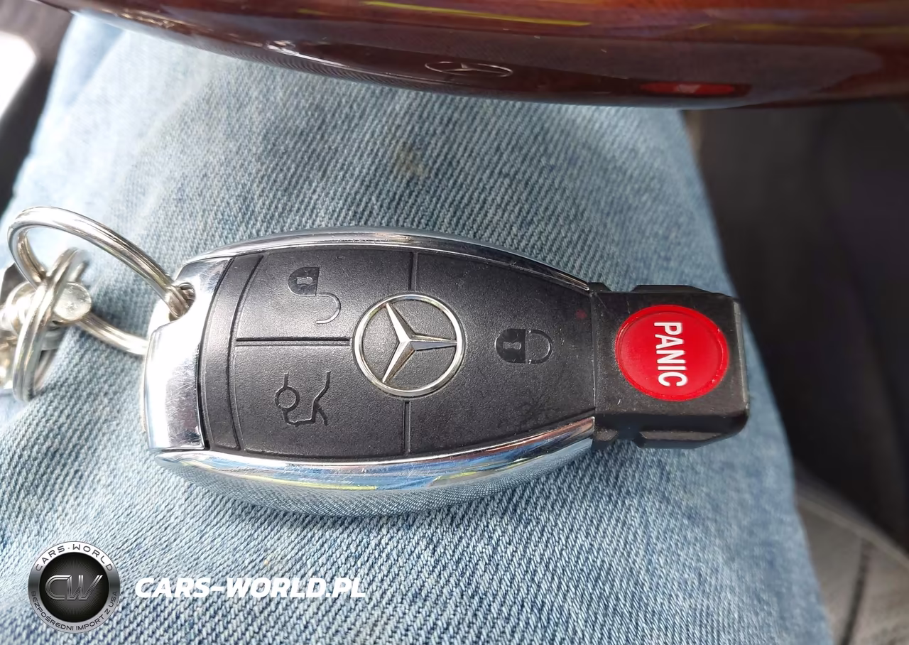 2010 Mercedes-Benz S 550 4Matic VIN:WDDNG8GB5AA327681 - 11