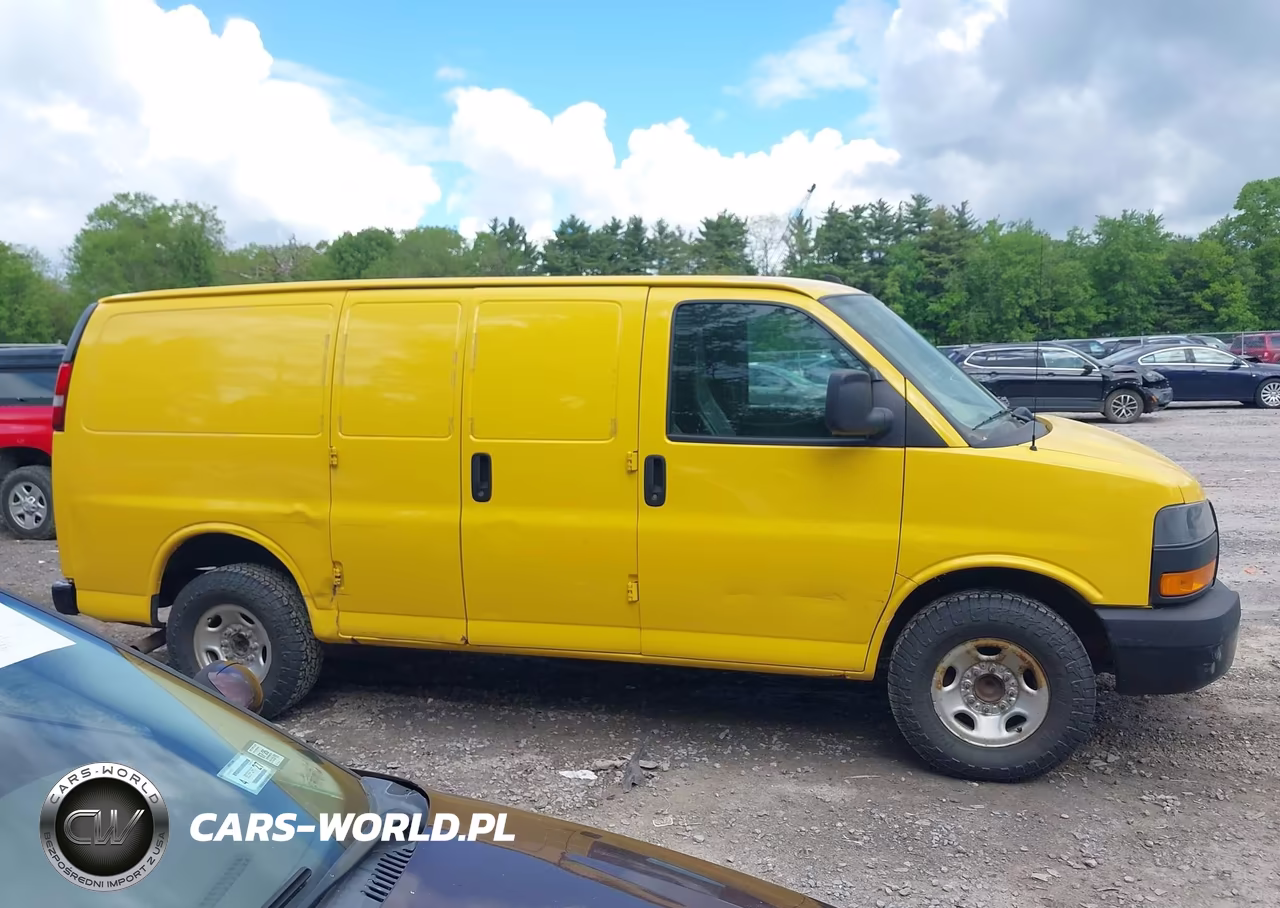 2020 GMC Savana Cargo Rwd 2500 Regular Wheelbase Work Van VIN:1GTW7AFG0L1252605 - 13