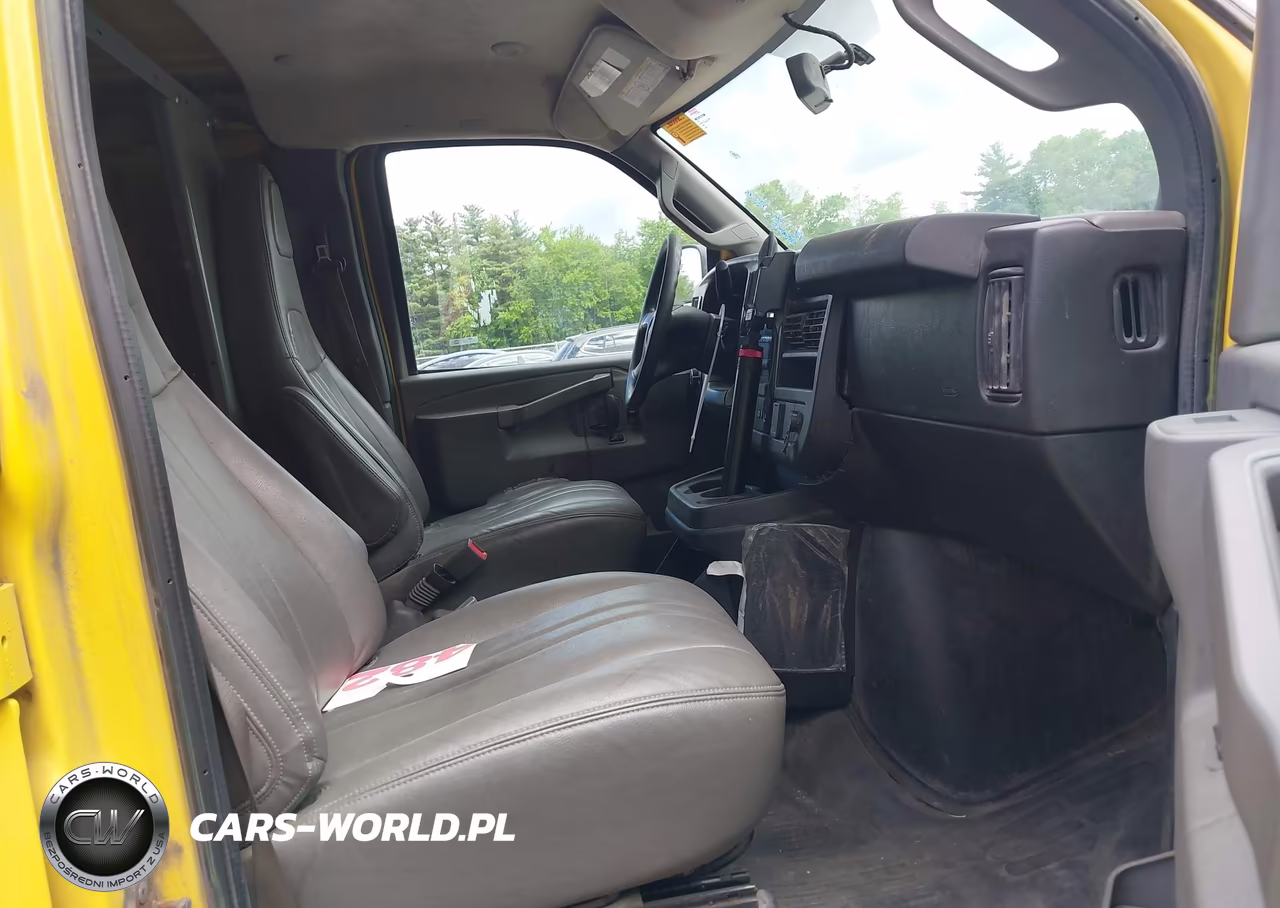 2020 GMC Savana Cargo Rwd 2500 Regular Wheelbase Work Van VIN:1GTW7AFG0L1252605 - 5