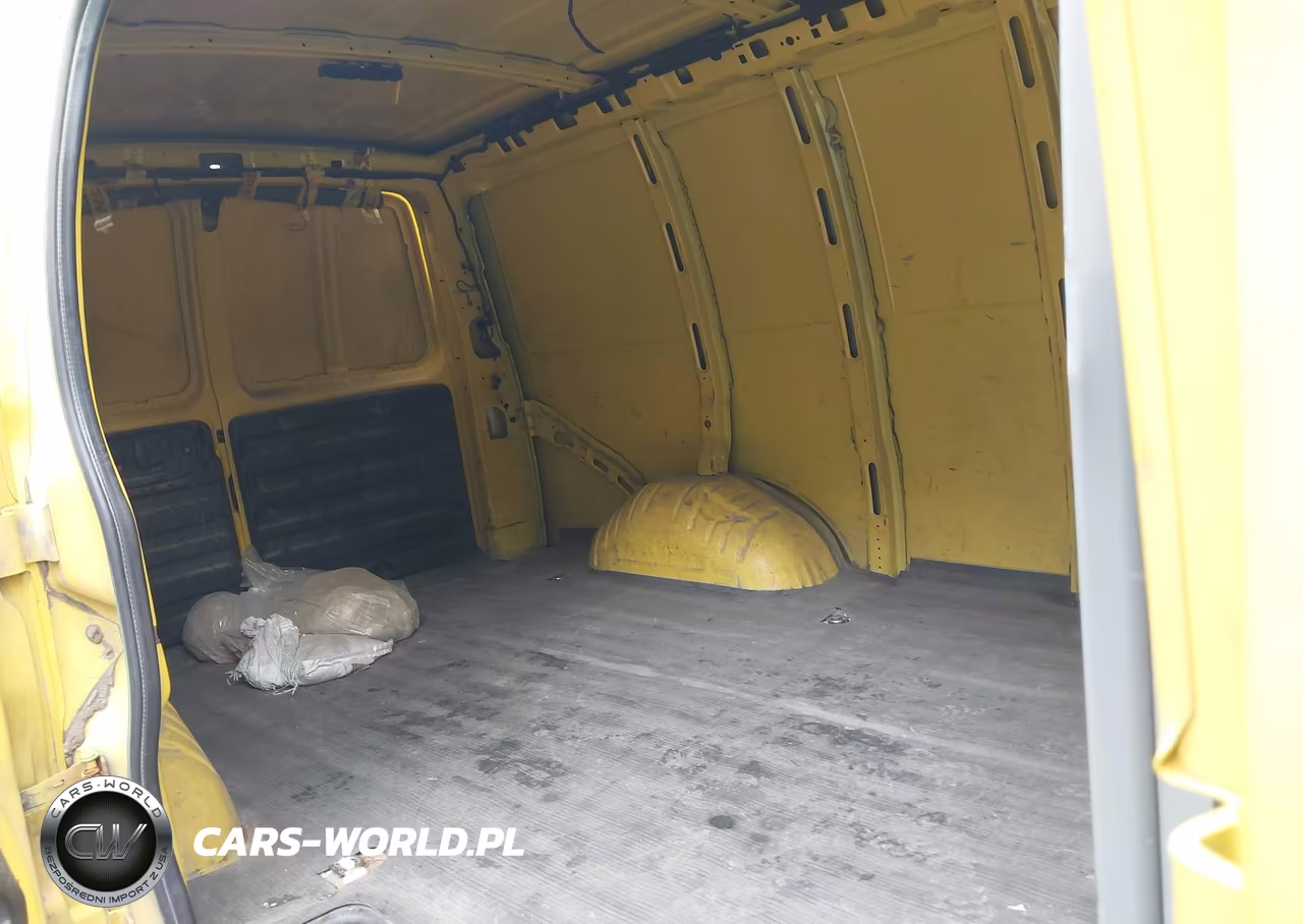 2020 GMC Savana Cargo Rwd 2500 Regular Wheelbase Work Van VIN:1GTW7AFG0L1252605 - 8