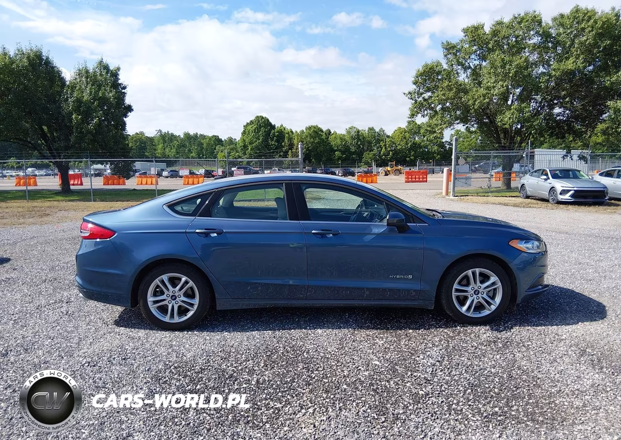 2018 Ford Fusion Hybrid S VIN:3FA6P0UU3JR254490 - 13